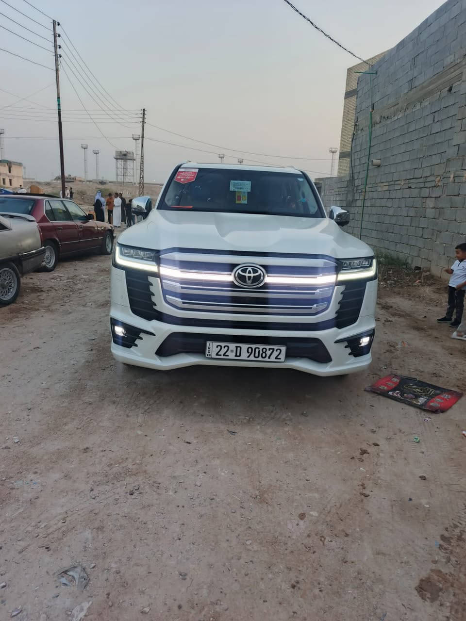 لاندكروز موديل 2024 مكفوله كفاله VX ساز باب اول لمتد ماشيه 10  الف كيلو فول موصفات كامره حساسات كراسي كهرباء خزن ميموري كراسي تتفئه تبريد بيهه هويه مواصفات بعد السعر765 $الف دولار  رقم أربيل   مكان السياره الأنبار الفلوجه  الاتصال على الرقم ***********
