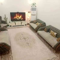 كنب • نظيف • ٨ أشهر