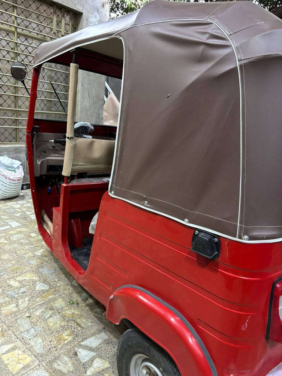 موديل 18شهر 12 رقم وسنوية بسمي مكاني بغداد زعفرانية الشراي يتصل او يراسلني ***********
نضافة وخير من الله
