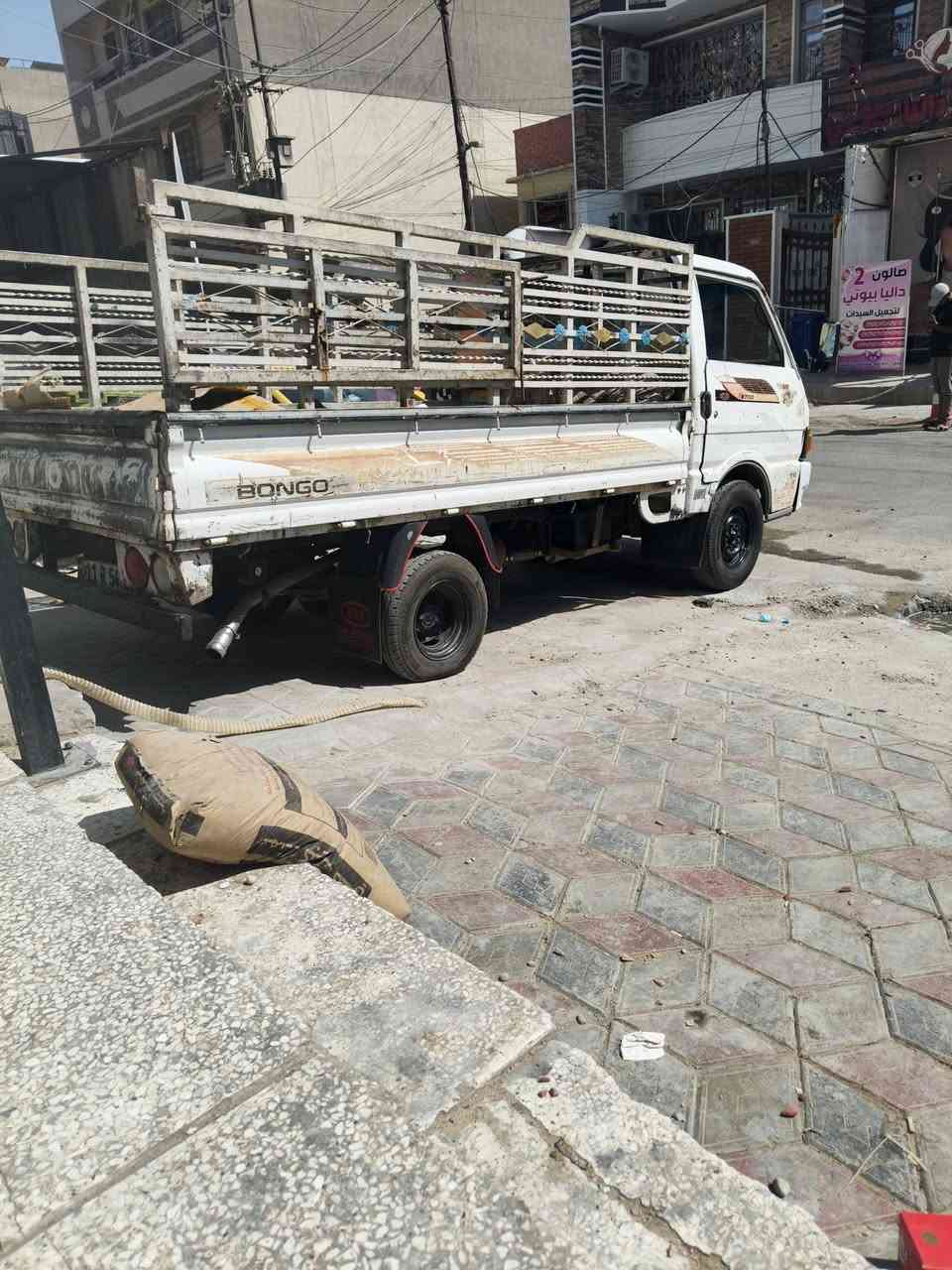كيه بنكو مديل 93رقم بغداد نكليزي العنوان بغداد المعامل شارع البحير شرط تحويل السعر 37وبيه مجال رقم صاحبه ***********
