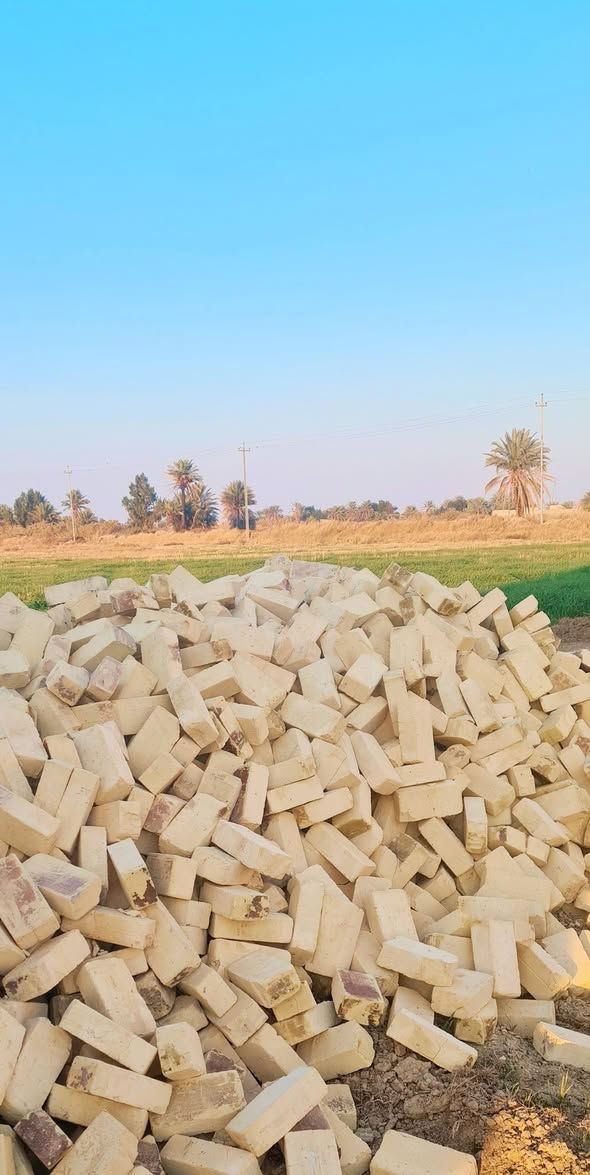 طابوق الكوت  للبيع  السعر 400@@  ***********
