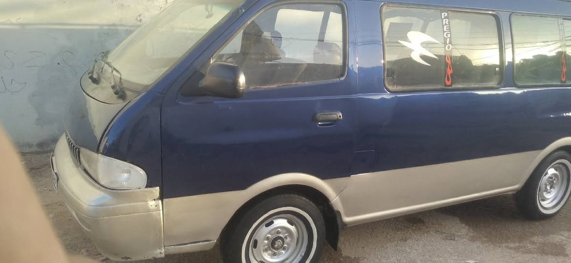 السلام عليكم 
بريجو مديل96 السنه الحد 30 
مصفرة من كلشي 
السياره بالنجف 
رقم دولي 
الرقم :***********
غير موجود على الفيس الاتصال على الرقم فقط
