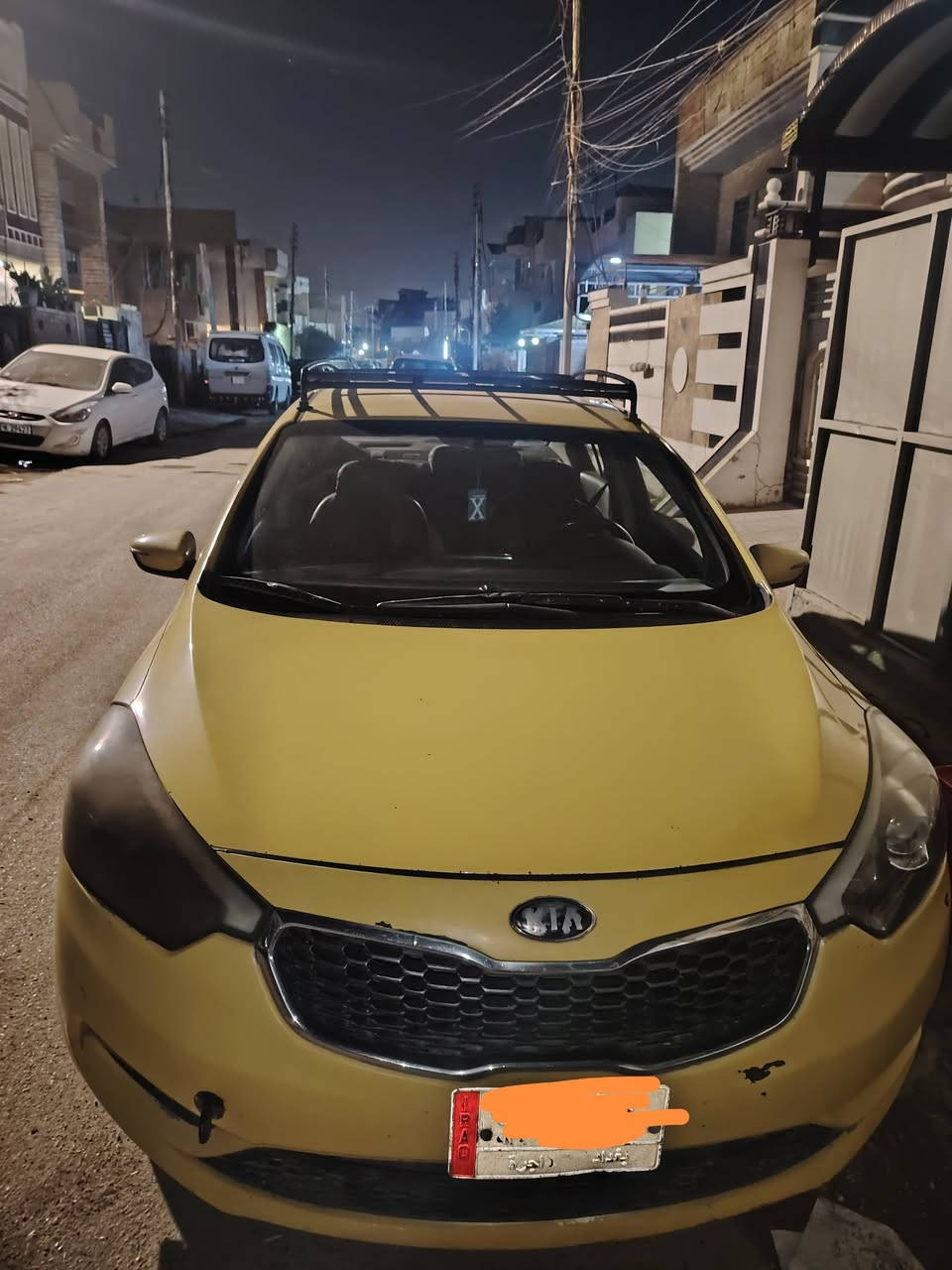 السلام عليكم
فورتي موديل 2014 رقم بغداد بسمي سنويه 2027
مبدل بابتين وجاملغ اصلي والسيارة بيه كاسكيت وبدايت تبخير مكاني بغداد زعفرانيه. السعر  (89$) المحرك دوش
***********
ملاحضه شرط التحويل ثاني يوم ومايبقى شي عليه
