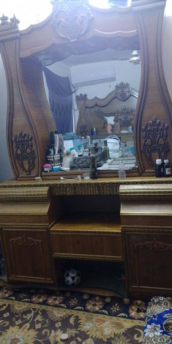 غرفة تسكام عراقي ثكيلة جدا كنتور ٦بيبان طابقين الغرفة ضخمة سعره ٧٧٥وبيه مجال بسيط مكانه نجف


**إذا كنت صاحب هذا الإعلان وتريد حذفه لأي سبب، رجاءا أرسل رسالة إلى الدعم الفني**