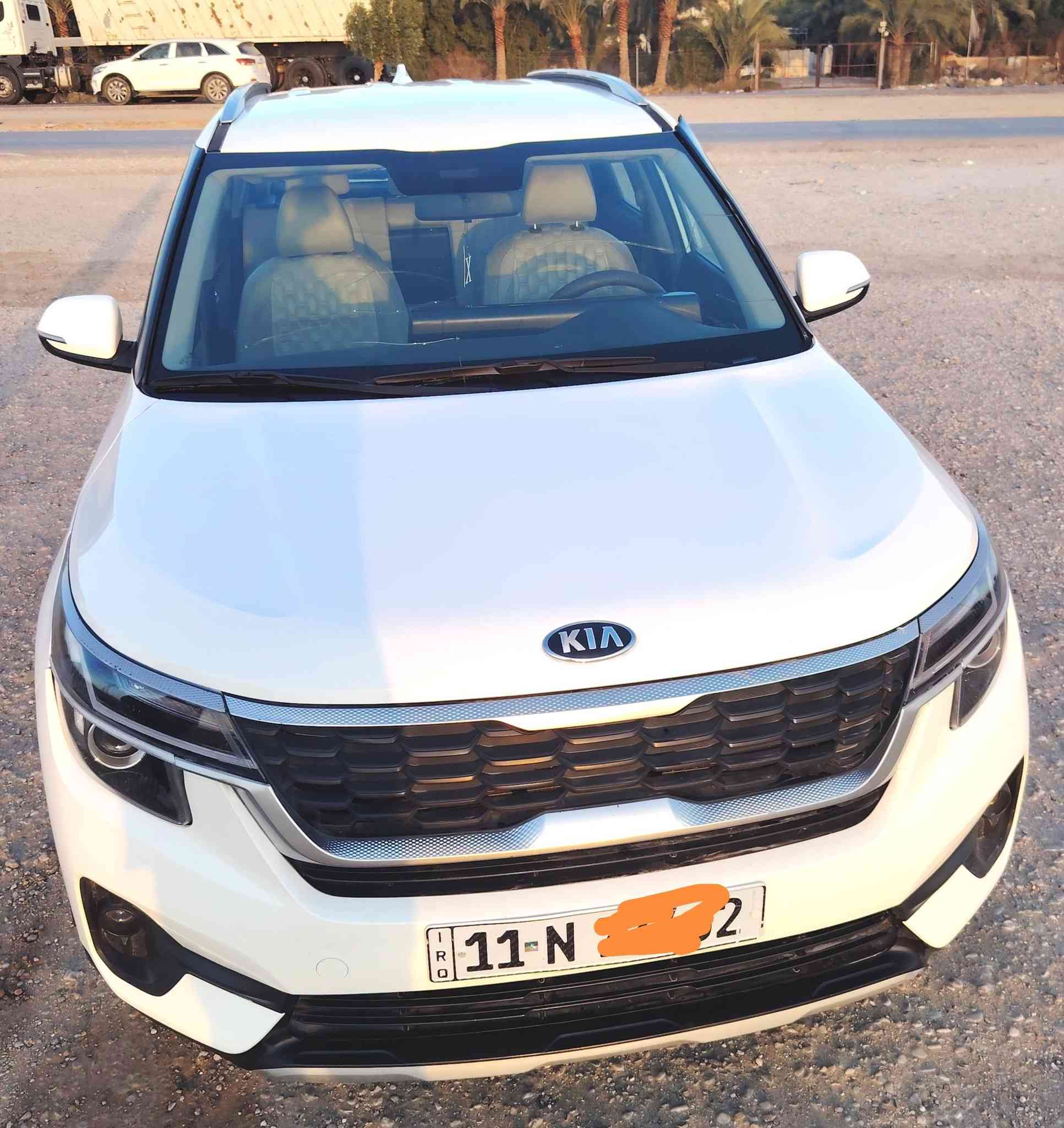 السلام عليكم
كيا سيلتوس خليجي 2020
رقم بغداد دولي محرك 1600 دوش
مواصفات بصمه ابواب بصمه تشغيل 
حساس امامي خلفي شاشه كبيره دشبول متصل
كشنات جلد تبريد تتفئه كشنات تحكمات ستيرن كامله
مري كهرباء شاير مري كامره دواره سياره جديده واي نقص مابيها سعر 140 
***********
