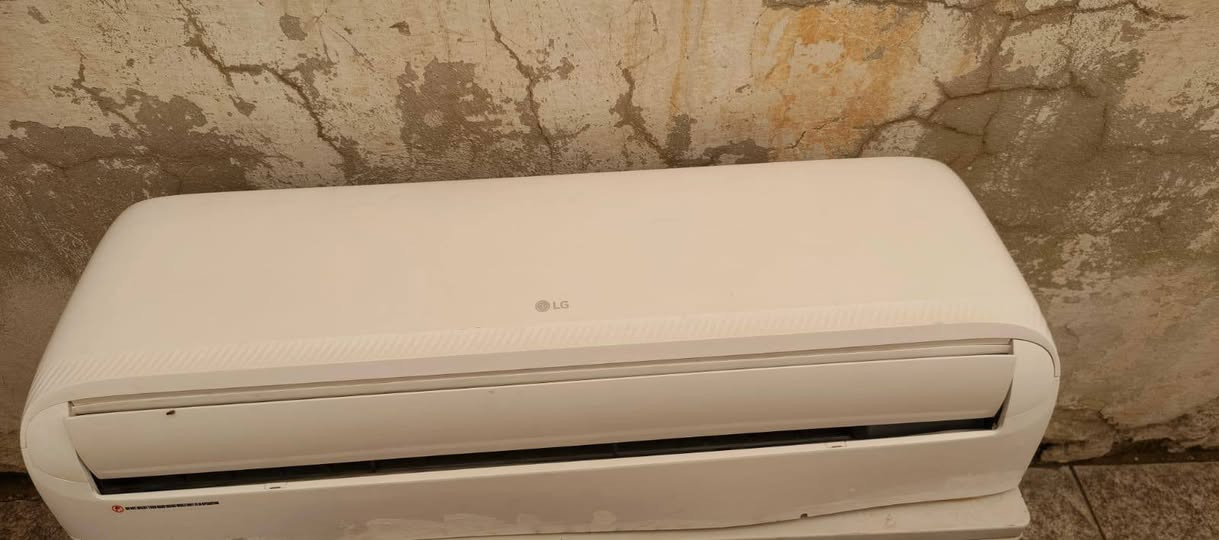 سلام عليكم سبلت LCطن ونص غاز 410 جاهز ما بي نقص ع فحص ***********
