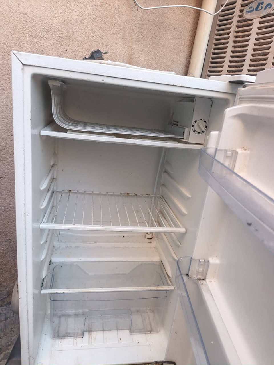 ثلاجه نضيفه جدا السعر 75


**إذا كنت صاحب هذا الإعلان وتريد حذفه لأي سبب، رجاءا أرسل رسالة إلى الدعم الفني**