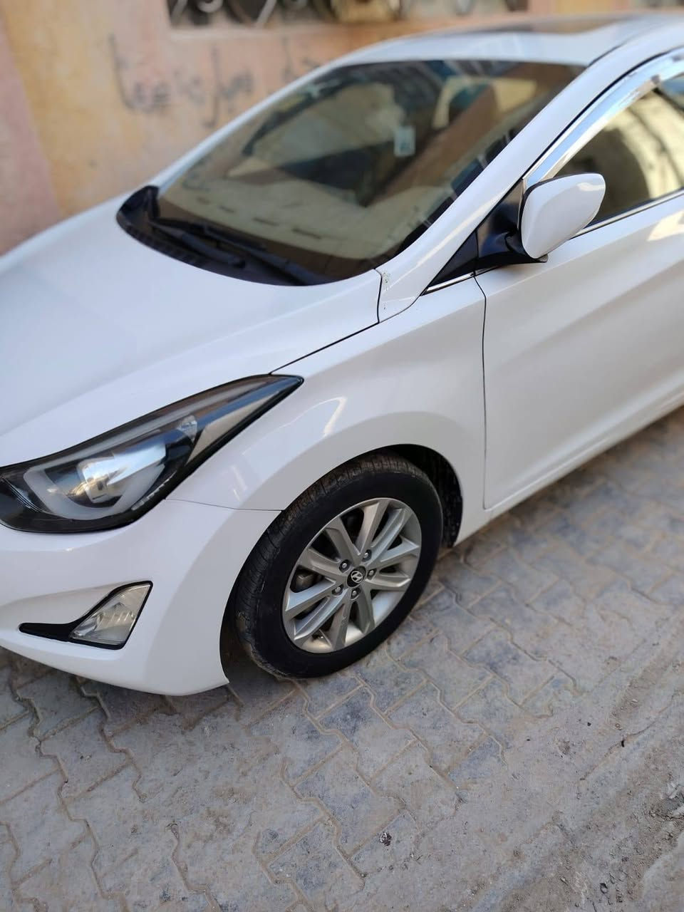 السلام عليكم
سيارة النترا  موديل 2016 خليجي
مواصفات تحكم ستيرن / فتحة/ شاشه / كامرة / مري كهرباء شفط
رقم نجف انكليزي
السيارة بيه جاملغ امامي والدعامية اماميه فقط 
العنوان نجف كوفة
موبايل *********** النجف, العراق
