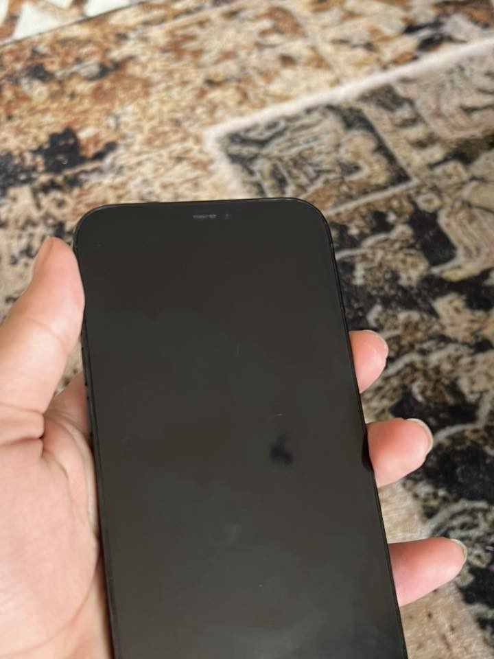 السلام عليكم ايفون 12 برو ماكس ذاكرة 128 تك سيم شرق اوسط بلادي بطارية 73. فقط ضهر مبدل ليزر والباقي بلاد للمراوس بايفون او سامسونج رقمي***********
