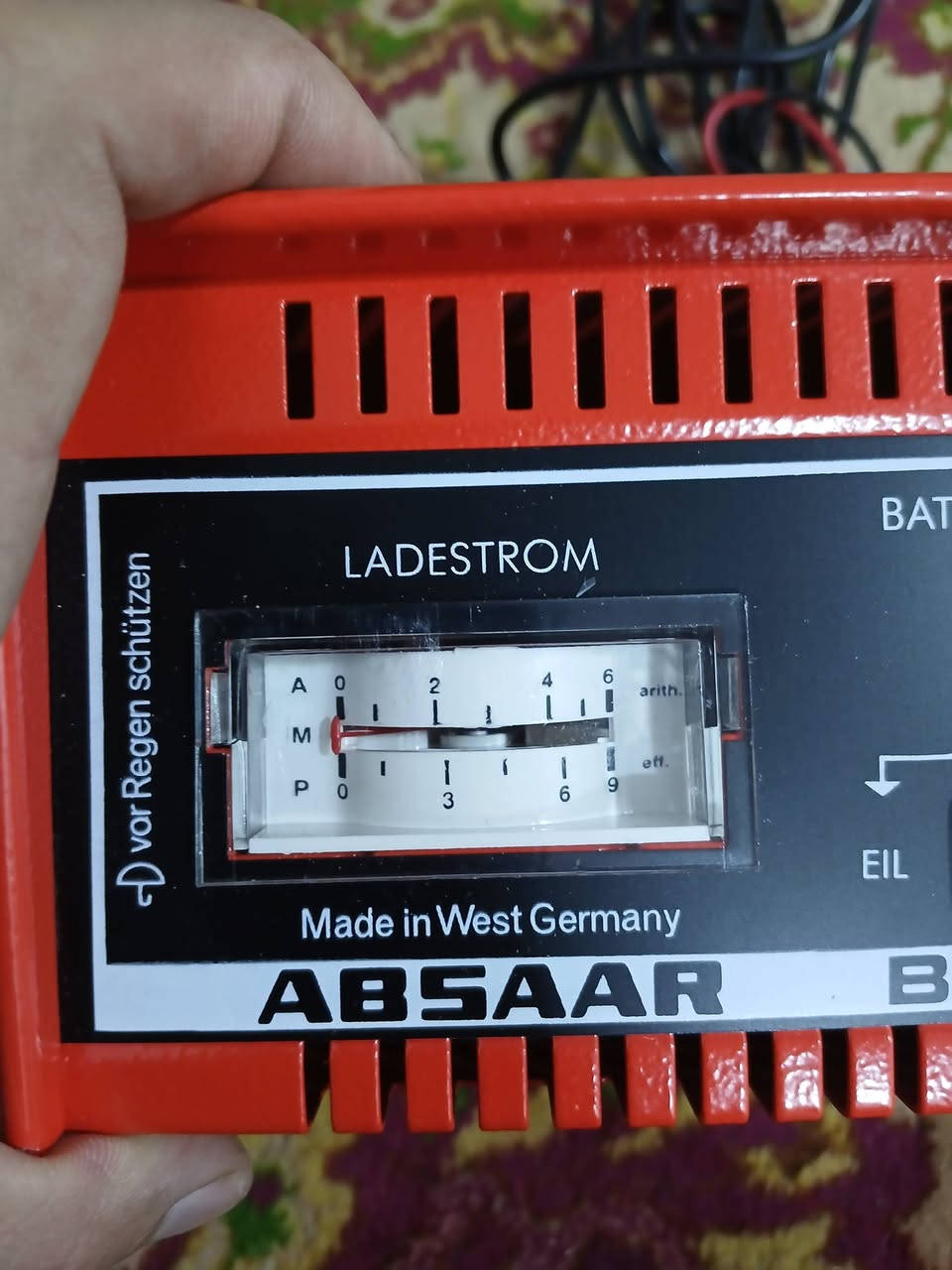 شاحنة بطاريات الماني اصلي غير مستخدمة 6 امبير  12 و 6 ڤولت
السعر 125 الف يوجد توصيل لكل المحافظات


**إذا كنت صاحب هذا الإعلان وتريد حذفه لأي سبب، رجاءا أرسل رسالة إلى الدعم الفني**