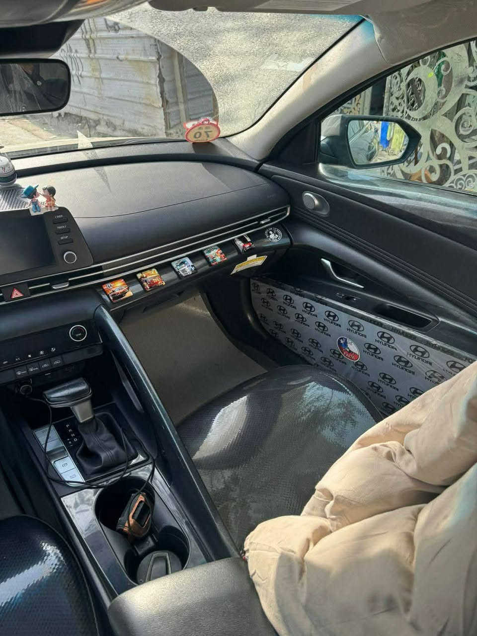 السلام عليكم إلنترا 2023 هايبرد كامل مواصفات  بسم راعيها رقم بغداد سونار مرفق مع صور سعر 135 $ وبيه مجال *********** و ***********
