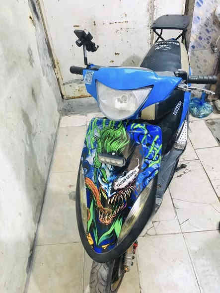 سلام عليكم ماكس عدله حلوه مانقصه شي شله ومعدل كلجات رياضي سعره 400 وبيه مجال مكاني بغداد مدينه الصدر رقم ***********
