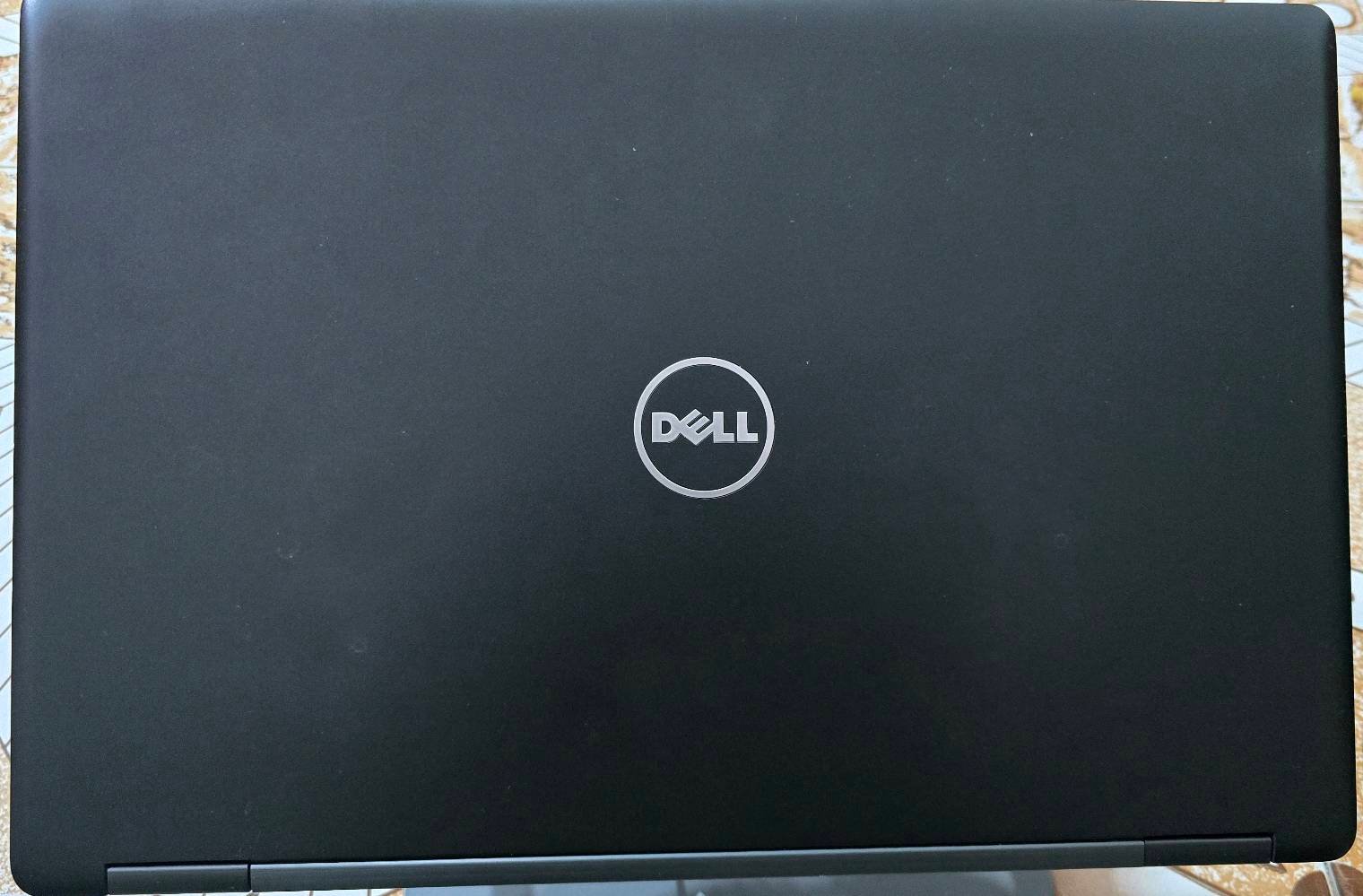 لابتوب latitude Dell 5580 الجيل السادس HQ

5580 Dell latitude الجيل السادس
 ذاكرة تخزينية 1 تيرا سامسونج SSd 
ذاكرة عشوائية (16Gb (Ram 
كرت داخلي  Intel مدمج 8Gb 
كرت خارجي 2Gb Nvidia 
السعر 300 ألف وبي مجال للشراي