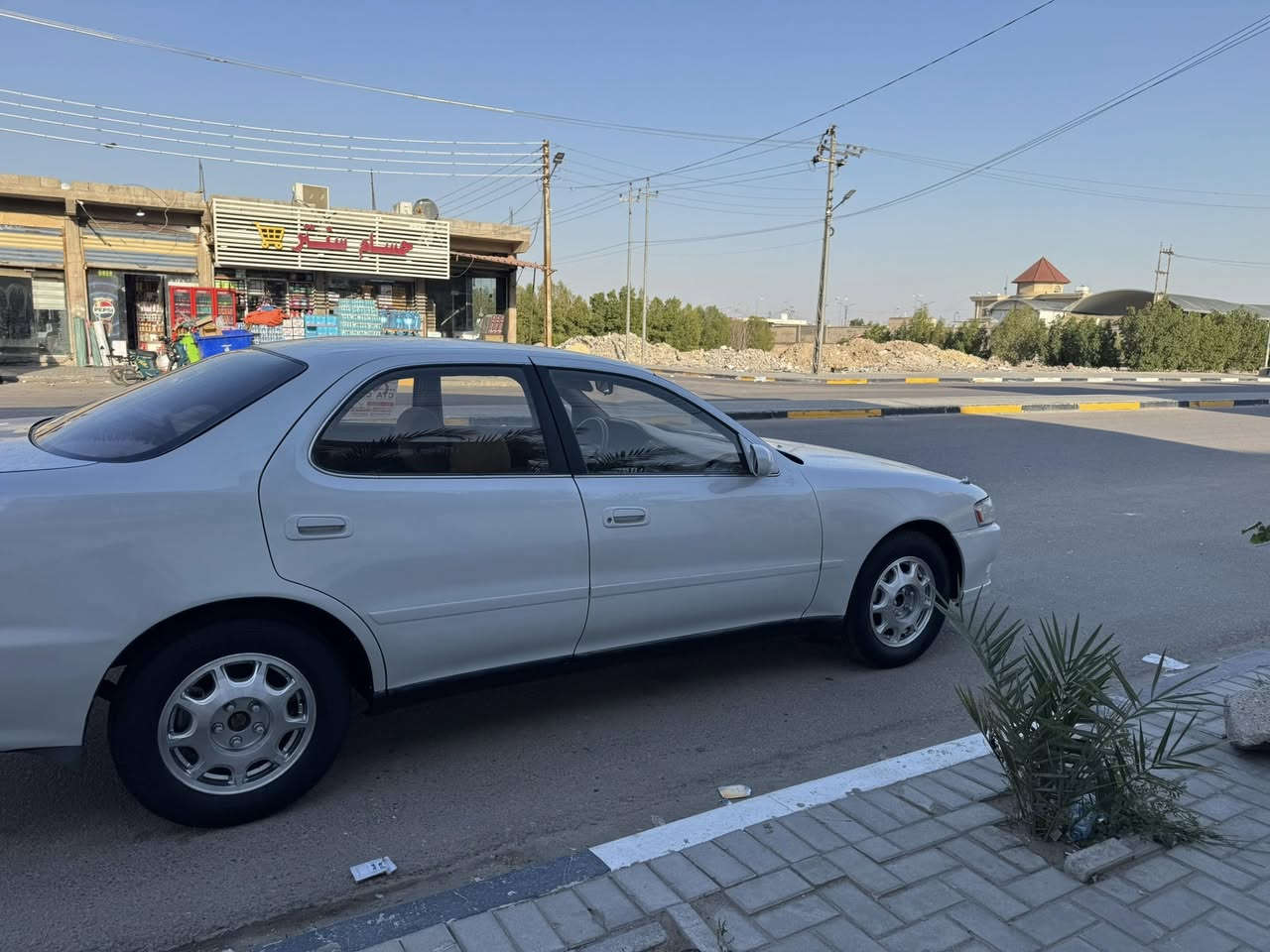 سلام عليكم. كرسته. مديل. 94 تسجيل جديد مزاد كمركي تحويل ثاني يوم. سنويه لل 28 كفاله ضربه وكص  ونغل جثه وعيب شرعي. مكينه ثنين ونص. حداده وتخم تاير جدد حداديه تبريد ميه بل ميه كفاله سياره من قطرت الخياس والزنجار. برانكيتات عله وضع الشركه. سياره جديده وجاهزه. مكاني. بصره. سعر. 77 وبيه مجال للشراي. ***********.
