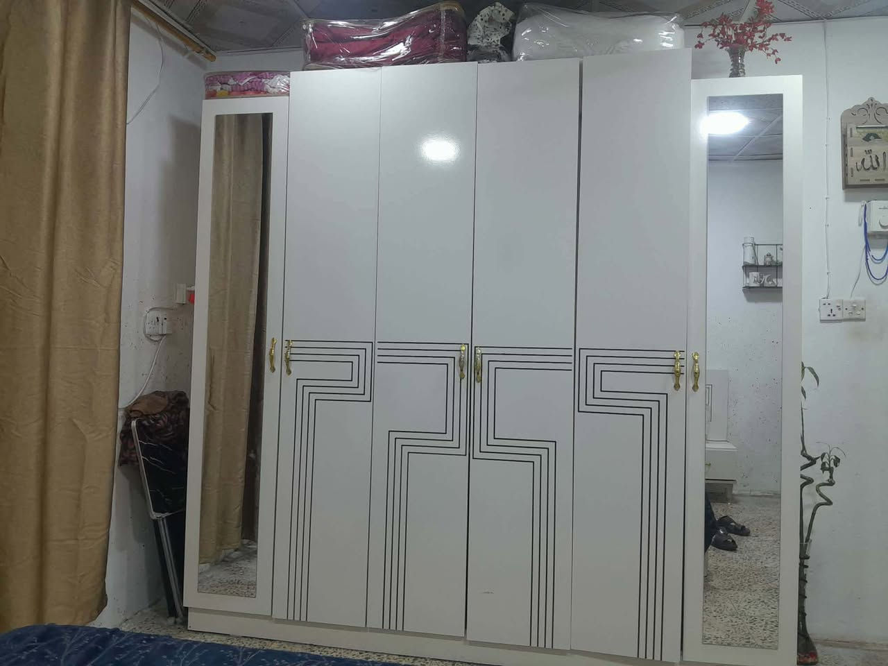 غرفه للبيع خمس قطع السعر 400وبيها مجال العنوان الدوره الوادي


**إذا كنت صاحب هذا الإعلان وتريد حذفه لأي سبب، رجاءا أرسل رسالة إلى الدعم الفني**