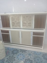 كاونتر مترين للبيع نظيف 07823082087