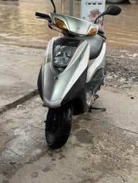 دراجه بريز للبيع مكاني بغداد البلديات  السعر 525 07729363268