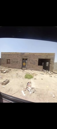 بيت للبيع • ٣٠٠م • يم العبادي