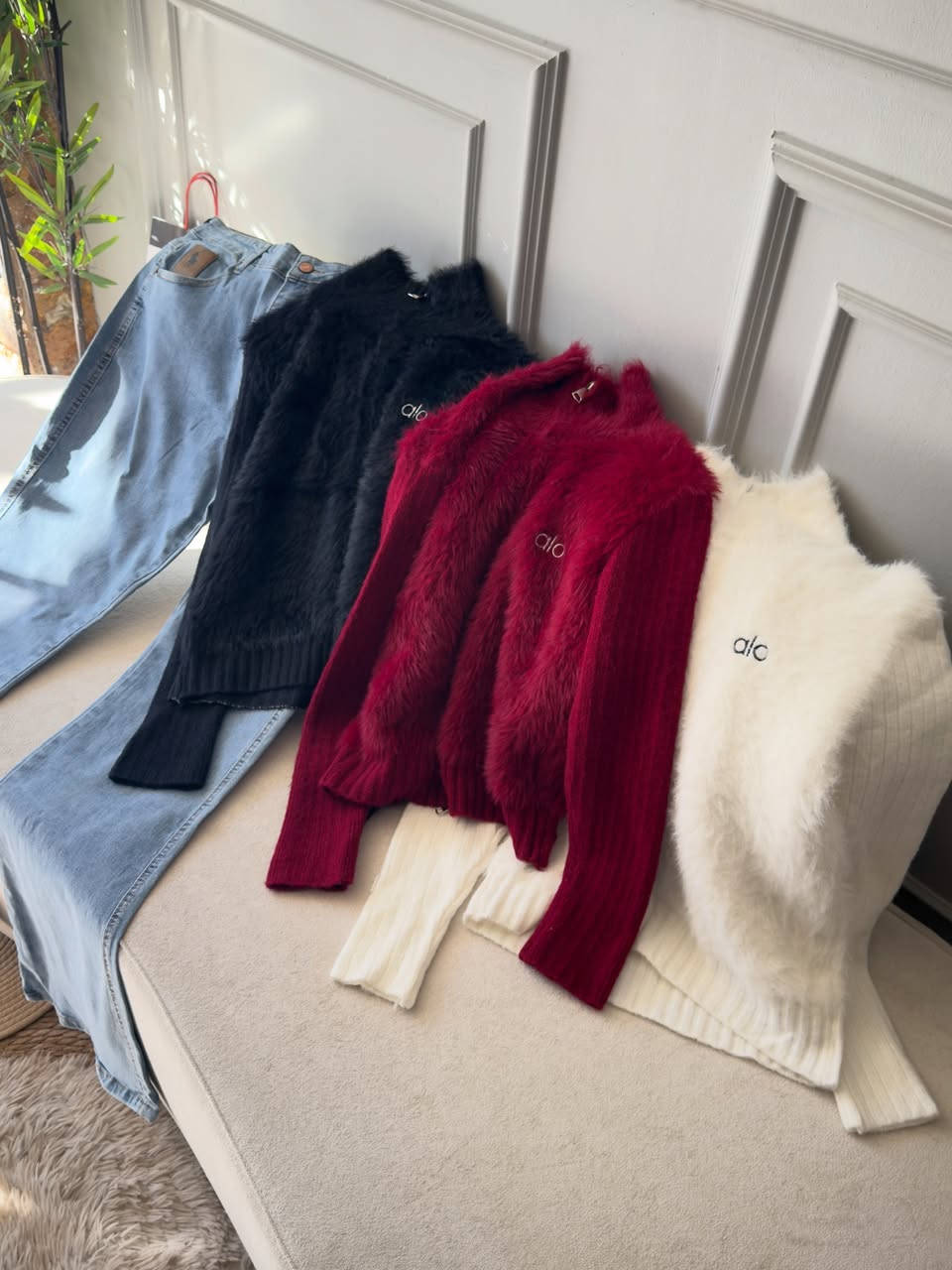 ⁨ هودي ماركة alo ❤️‍🔥
حصراً من كوريا 🇰🇷🥢
كوالتي عالي جداً 
طول هودي 65  طول بتطرون جارلس MJ 110
واتساب 👁‍🗨👇🏻👇🏿 *********** 📲 *********** 📲
توصيل جميع محافظات العراق 6.000 📦🚚🇮🇶⁩
