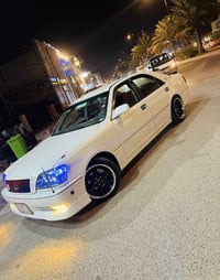 كراون ملكه • ابيض صدفي • رقم كركوك