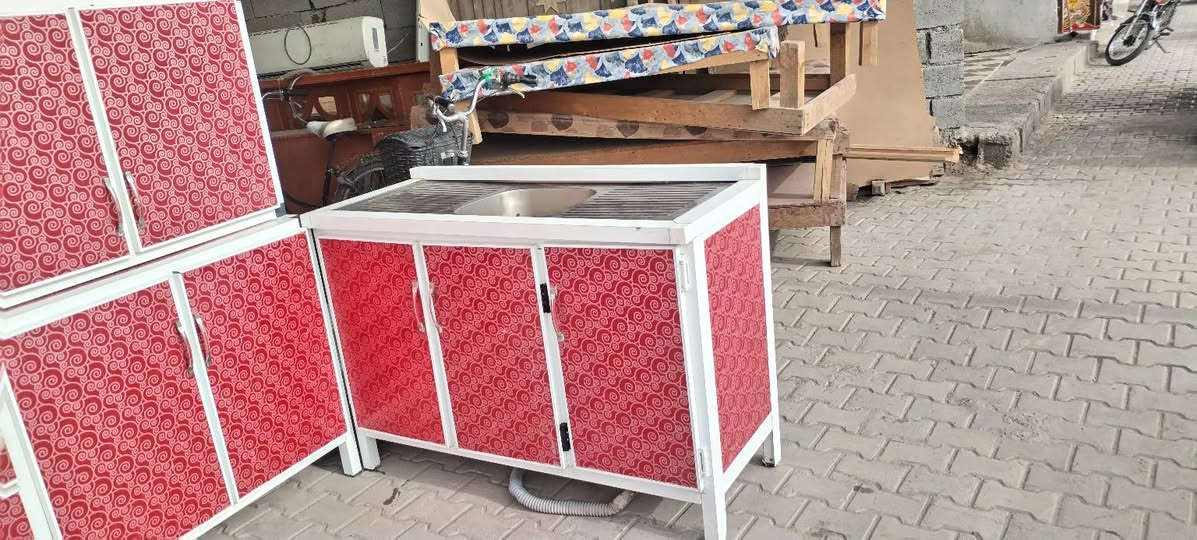 كاونتر ٤ متر ويا الزاويه  شغل ايد سنك متر و٣٠ جلولاء مدخل سيطرت المعسكر هاتف *********** وات ساب متواجد ملاحضه علما نشتري مستعمل ونراوس كل شيء خناقين, ديالى
