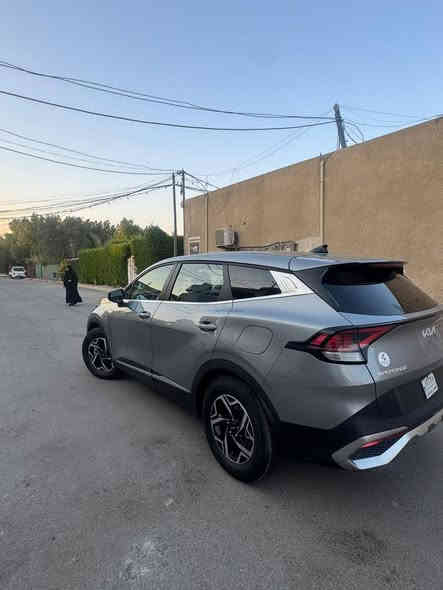 السلام عليكم شباب سبورتج 2024 لبيع حادثها قطعتين باب وجاملغ جاملغ مبدل وباب معمر اقل نص لون مميز ماشية 7 ميل مواصفاتها معروفة مكانها بغداد بلديات
***********
