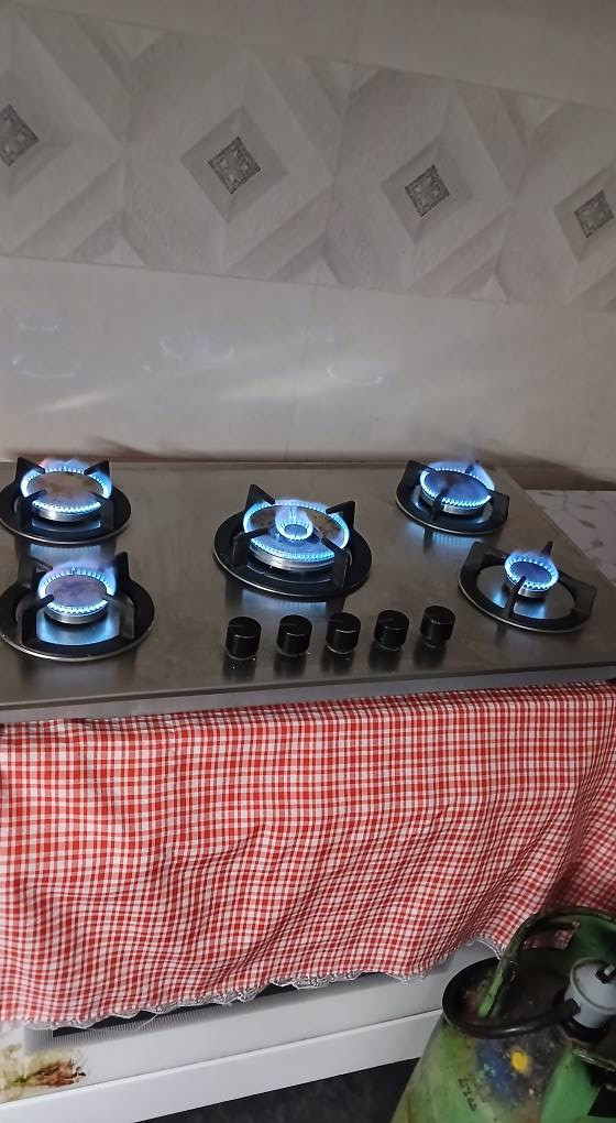 ايتالي دو جاوي به كارهاتوة ...وة ك تازه وايه
90هه زار....***********سليماني السليمانية, العراق
