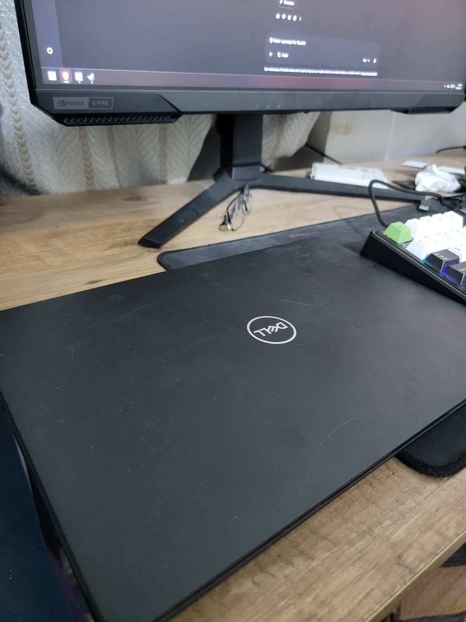 السلام عليكم 
لابتوب للبيع 
CPU: Intel  core  i5_8265U
المعالج كوراي٥ ٨٢٦٥
RAM: 8.0GB 2400  MT/s
الرام ٨ جيجا
Disk: NVMe 256.0 GB
التخزين ٢٥٦ جيجا
GPU: Intel UHD 620 shared
كرت الشاشه مدمج 

نظيف مثل ما واضح بالصور 
السعر 250 الف 
مكاني كربلاء الحر 
***********
