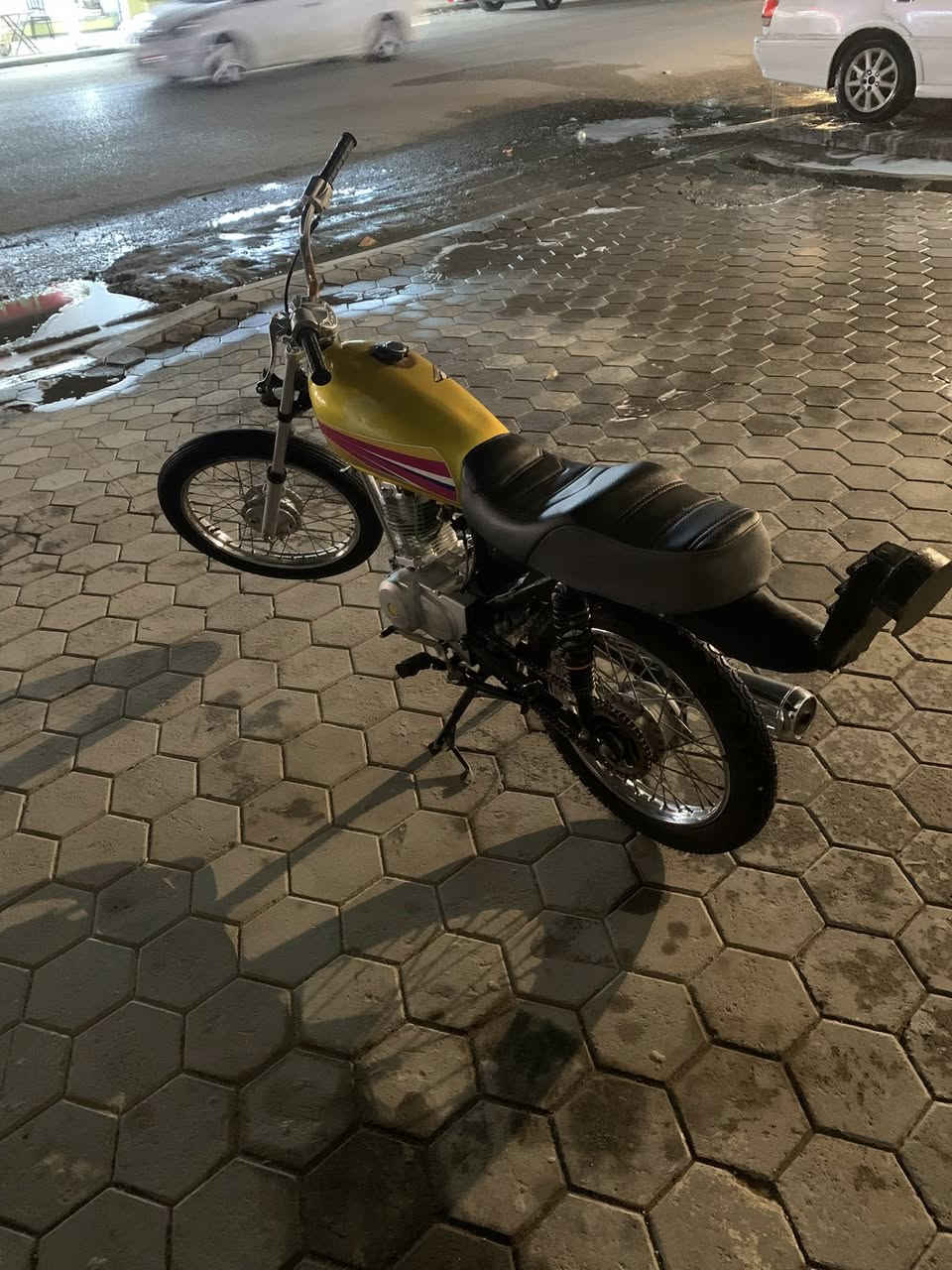 دراجه للبيع اصوالي شاصي 14مكينه 22نامه
ورقه الوكيل فقط ضايعه دراجه مابيها اي نقص  تكدر تطلع ورقه وكيل اوراقها اصوالي تعمير جديد 575وبيها مجال***********
