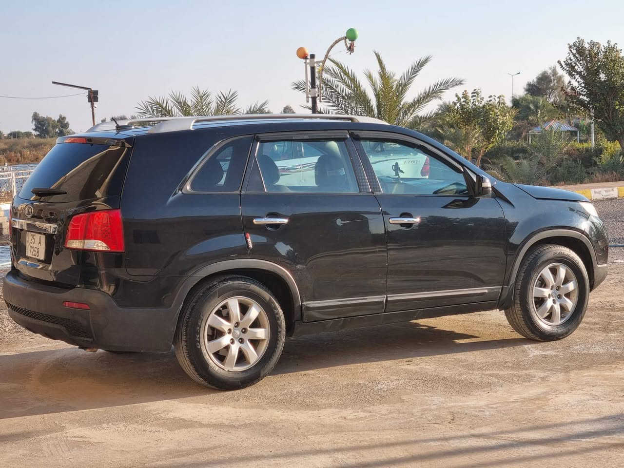 سلام عليكم للبيع نقد فقط 
بدون مراوس ولا اقساط 
٢٠١٢ وارد امريكي محرك ٤ 
صبغ جاملغ سايق وبيبان ثنين يعني ٣ قطع 
٥ راكب 
محرك معمر جديد قبل سبوع كلشي تبديل اصلي شرط 
رقم هزه سنويه جدد بأسمي 
مكانهه بيجي سعر ١٣٠ بيهه مجال
***********
