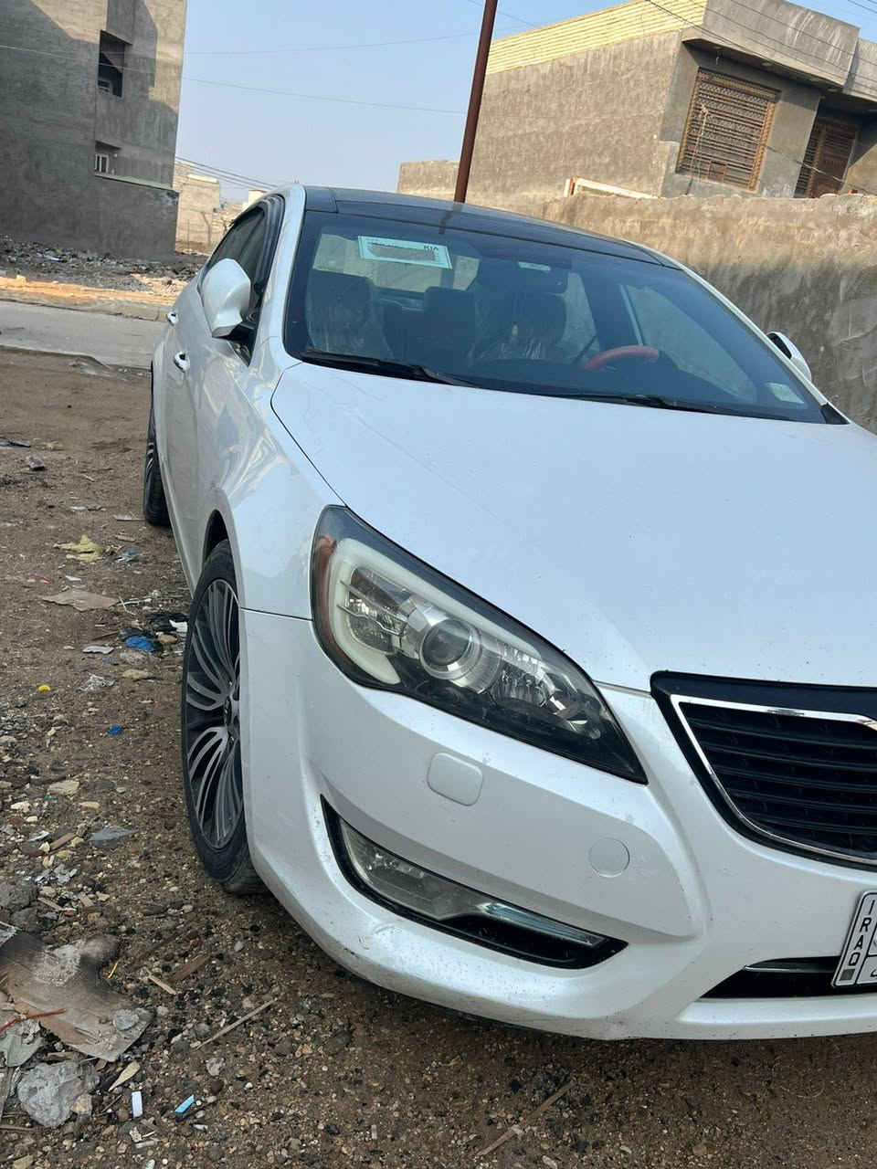 السلام عليكم كادنزه مديل 2013 خليجي 
فول مواصفات واحد ع واحد 
صبغ جاملغ او شبر من الخشم مال بنيد 
كير محرك تبريد صدر كفاله عامه 
شاصي لغد كفاله عامه 
مكاني بغداد حي الجهاد 
السعر 130 وبيه مجال 
***********
***********
