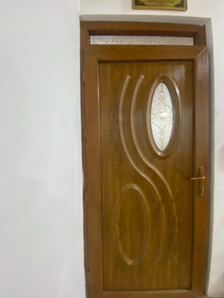 🏠 لـلبـيع : نظيف ومرتب
📐 مـساحـة : 120 ²
📍الـمـوقـع : حـي الزهـراء قرب جامع حبيبنا المصطفى موقع مميز
🧾الطابو : ملك طابو الزهور  شرط التحويل
🏬 التفاصيل: يـحتـوي
غرف 2 غرف نوم_ استقبال _صالة و
ترك 2 _مطبخ _حمام صحيات _بيتونة 
و كراج سيارة 
خدمات كاملة ماء كهرباء
سعر85 مليون بي مجال
للستفسار واتساب كورك
***********
***********
