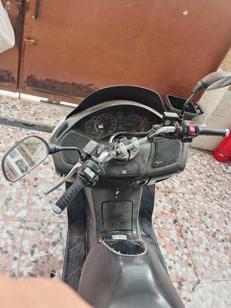 السلام عليكم دراجة فورزة  السعر 900 وبي مجال بسيط 
الرقم *********** العنوان بغداد البلديات شارع الغسل

