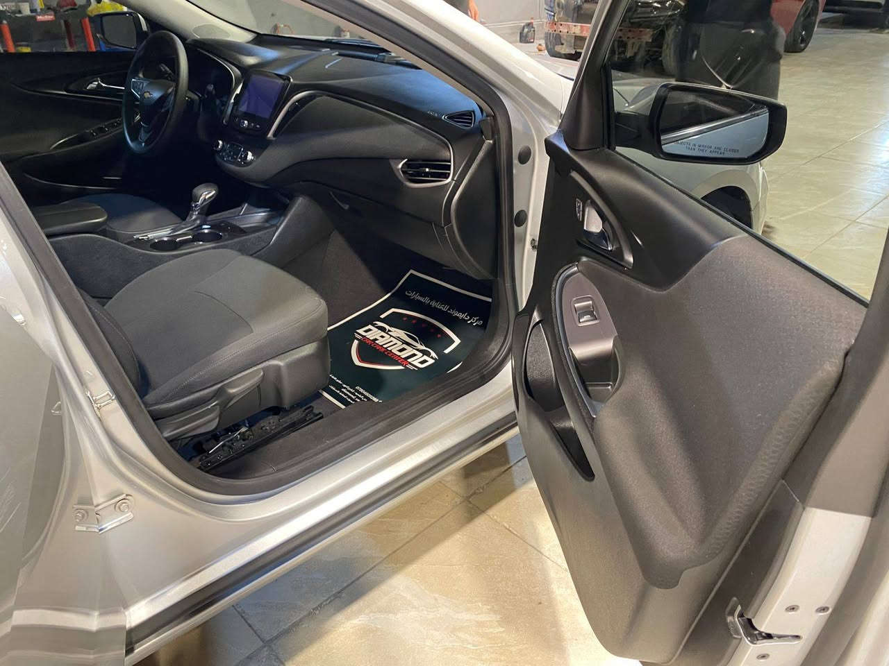 ماليبو ٢٠٢٢ LT
رقم كربلاء معوقين باقي ٣ سنوات
السياره بانوراما سلايد روف
 فول الفول  كشنات مخمل
بدون ايرباك ماطاك
السياره استيرادنا مال جناي واستخدام نظيف وبالعافيه على الياخذه جديده بمعنى الكلمه بدون نقص بلاد وضربته من وره قبق جنطه
صور الحادث موجوده
تواجد السياره في كربلاء 
م . ***********
السعر 130
