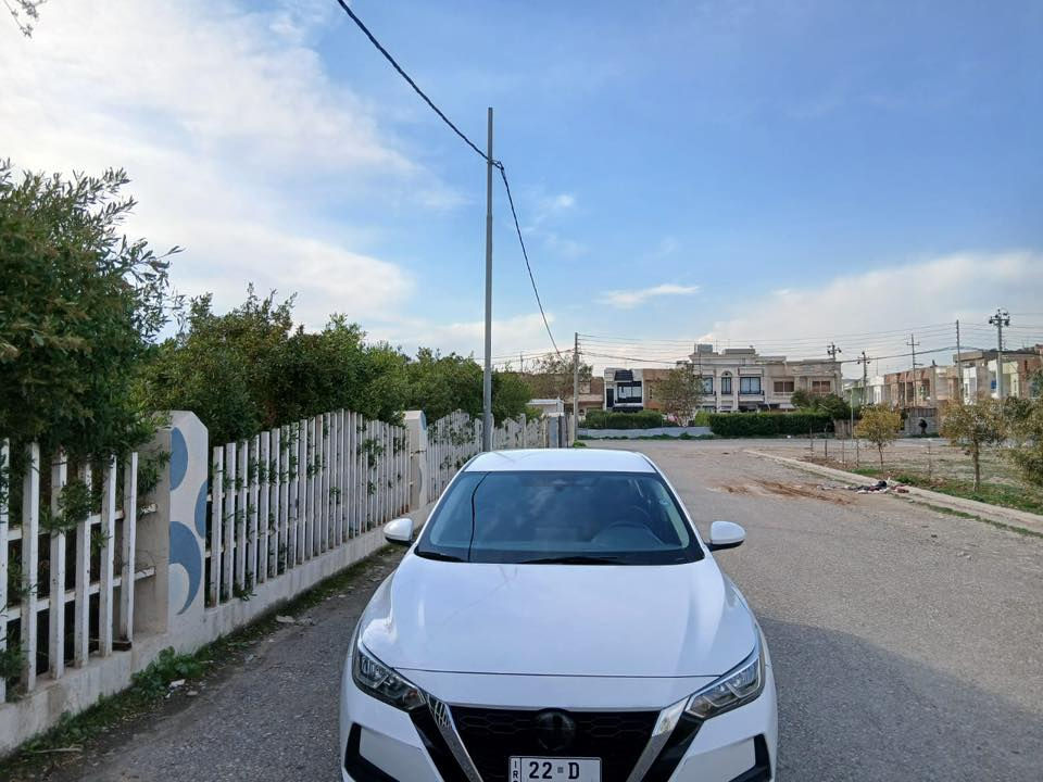 نيسان سنترا موديل 2021 
ماشية86 الف كيلو بدون ضرر فقط جاملغ مبدل
بدون ايرباك كير محرك شرط 
هزة سنوية جديدة 
سعر 145 ومجال
رقم ***********
