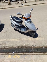 دراجه للبيع هذه جاهزه بس الكفرات تعبانات الشراي يجي خاص راح اخلي رقم ص...