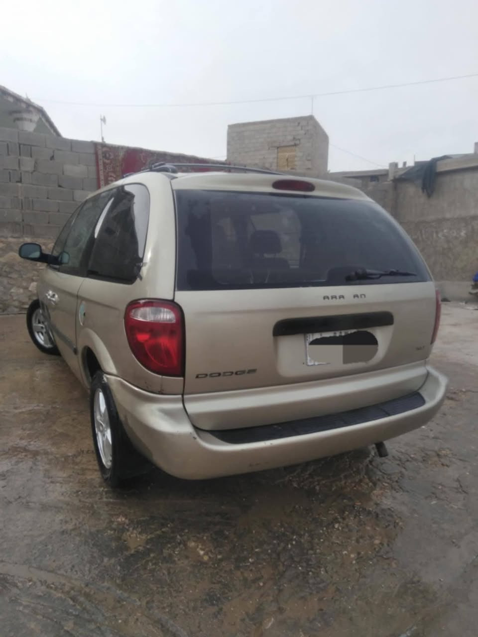 دوج كرفان 2007 انبار خصوصي
7راكب محرك 3300 
السياره كلين تبريد قطعه وحده كير محرك مكفولات 
***********
مكانه الانبار ناحية البغدادي
