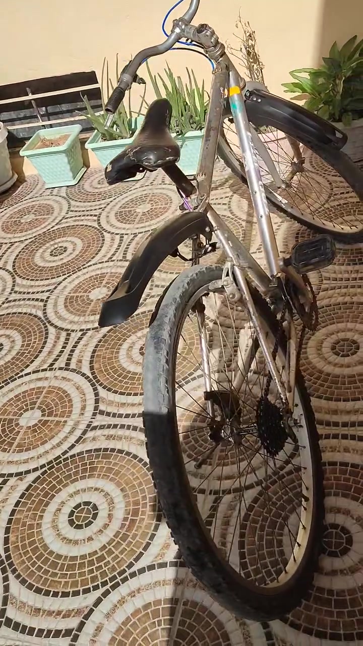 بايسكل جبلي بريكات مكانه بس يعوزو هاي تبدل نمره السعر 60 وبي مجال


**إذا كنت صاحب هذا الإعلان وتريد حذفه لأي سبب، رجاءا أرسل رسالة إلى الدعم الفني**