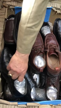 حذاء جلد رجالي • ماركات ايطالي • بنطلون قماش ألماني