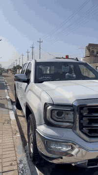 سلام عليكم
جمس سيرا 
باب طويل بدي قصير المرغوب
لون ابيض 
رقم بصره دولي جديد باسمي وهزه جديده
موديل ٢٠١٧
محرك ٨ سلندر ٥٣٠٠ المرغوب
طخم تاير جديد
 باتري جديد
 راديتر ولف حماوه كله جديد
عليها ادامه كامله كل نقص مابيها
بيها صبغ الصفحه اليسره والبنيد اثر حادث ستوته وصور الحادث موجوده
السعر ١٧٠ قابل للتفاوض
المكان البصره 
للاستفسار ***********
