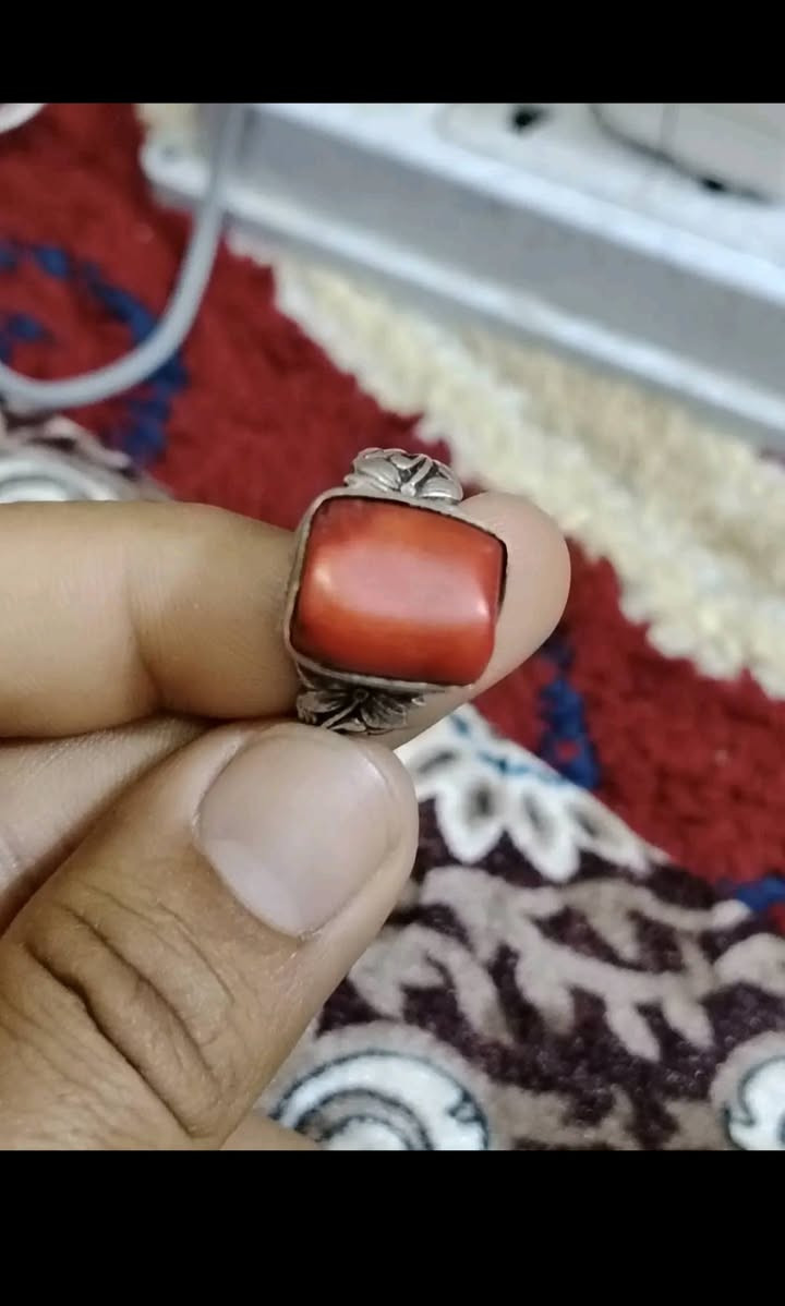 السلام عليكم محبس مرجان قديم كلش صياغه قديم وثقيله السعر 75 مكاني رميثه


**إذا كنت صاحب هذا الإعلان وتريد حذفه لأي سبب، رجاءا أرسل رسالة إلى الدعم الفني**