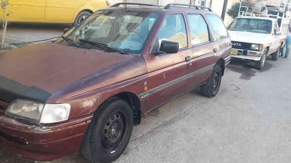 للبيع فورد سكورد سنوية جديدة رقم مسطرة موديل ٩٢ السعر ٢٥ بي مجال اتصال ***********
