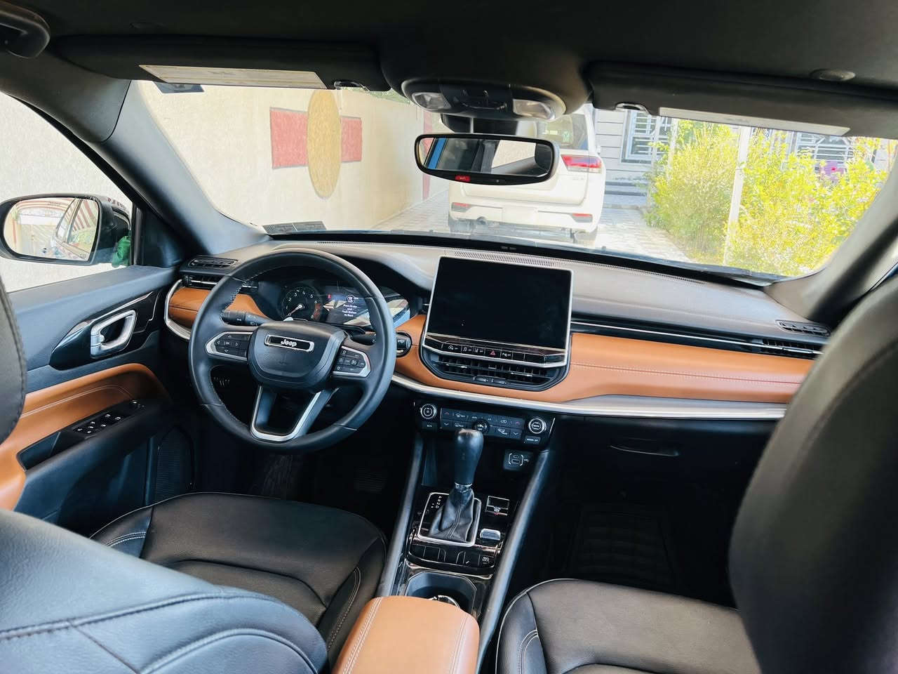 السلام عليكم شباب جيب كومباس موديل 2024 سياره طك كارتون ارقام نكليزي تحويل ثاني يوم قماره سوده بلاد  ماشيه 8 آلاف سياره فول ماعده ال فتحه الاستفسار ال اتصال ع الرقم ***********
