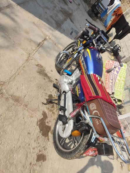 سيفان موديل 24كفاله عامه ضخامه فول جاهزه من كلشي الشراي يتقدم دراجه مفولله سعرهه 700قفل الشراي يتقدم ***********
