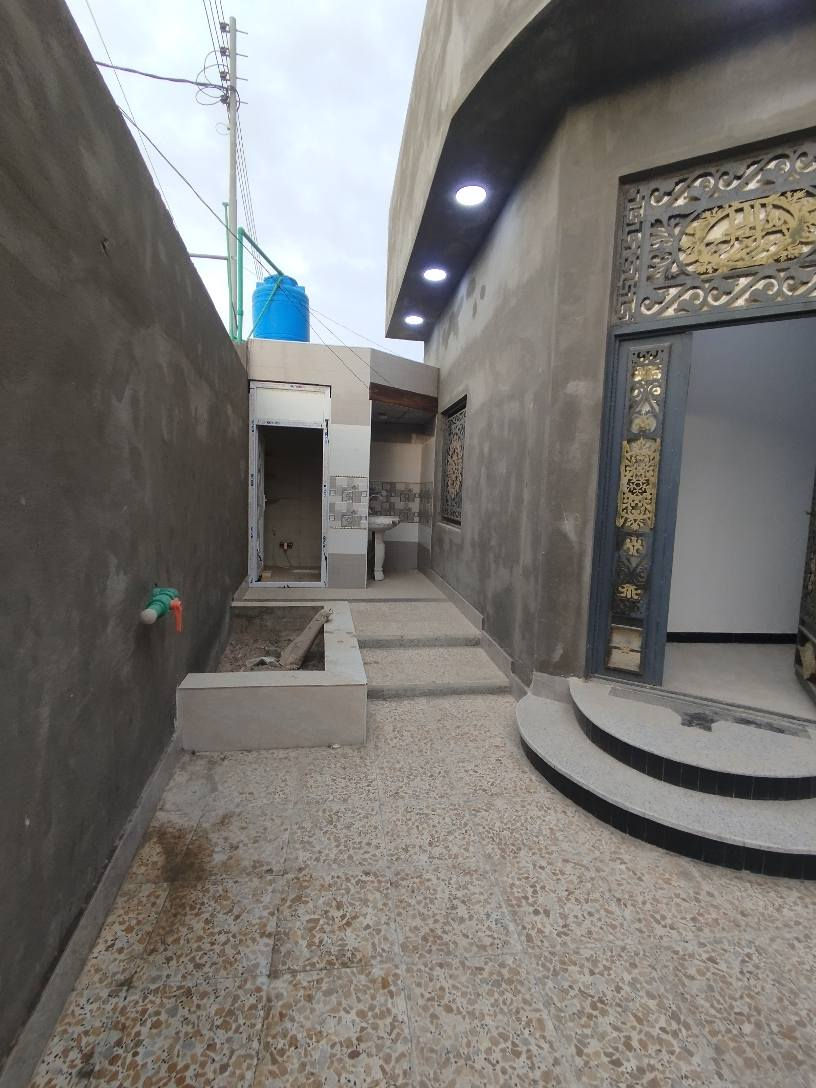 #اسعد_الله_اوقاتكم_بكل_خير⁉️👋🏼

دار سكن للبيع بناء 2025

#المساحه 200 متر 👍 

#جنس_العقار :: طابو زرعي موفوض 

#العنوان :: البصره شط العرب الجزيرة الفيروزية 
#يحتوي البيت على ثلاث 2 غرف منام كبار
و ديوان
و مطبخ و صاله
و مناور عدد 1
و صحيات داخلي وخارجي  و وطارمه

#البيت جاهز من كلشي تستلم البيت عنده المكاتبه
كامل من مقطوره و كيزر و ماطور
جيب اثاثك و اكعد
و الف عافيه الي ياخذه

جميع الخدمات متوفره ماء كهرباء ومدارس 
#السعر ((  92مليون  وبي مجال 
#للاستفسار الاتصال على الهاتف 📳📞
س📳((***********))محمد ابو حسن الربيعي ☎️📞 شط العرب, البصرة
