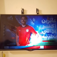 بلازمة للبيع الوانها غامقة كلش وبيها نقطة بالشاشة حجم 32 نوعية ايلجي م...
