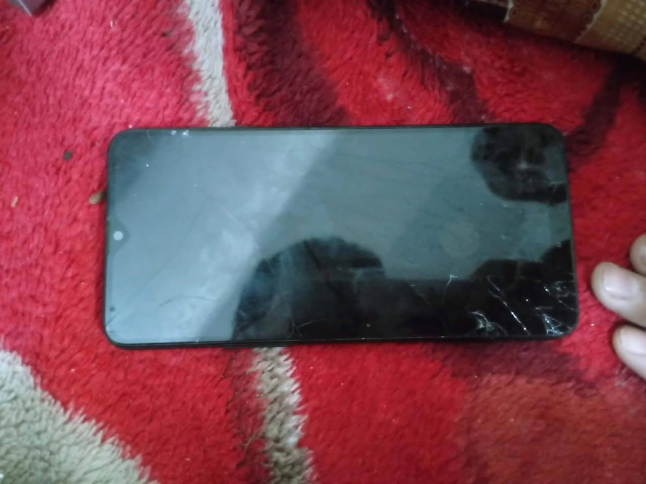 سامسونج كلاكسي A20s للبيع
شرط شغال وكلشي مابي بصمه وجه وبصمه ايد شغالات بل بوبجي ٤٠ فريم ما مفتوح شرط وبي شويه كسر بل شاشه نفس ما تشوفون السعر ٢٥ الاستفسار عله رقم خاص ما موجود   
***********
