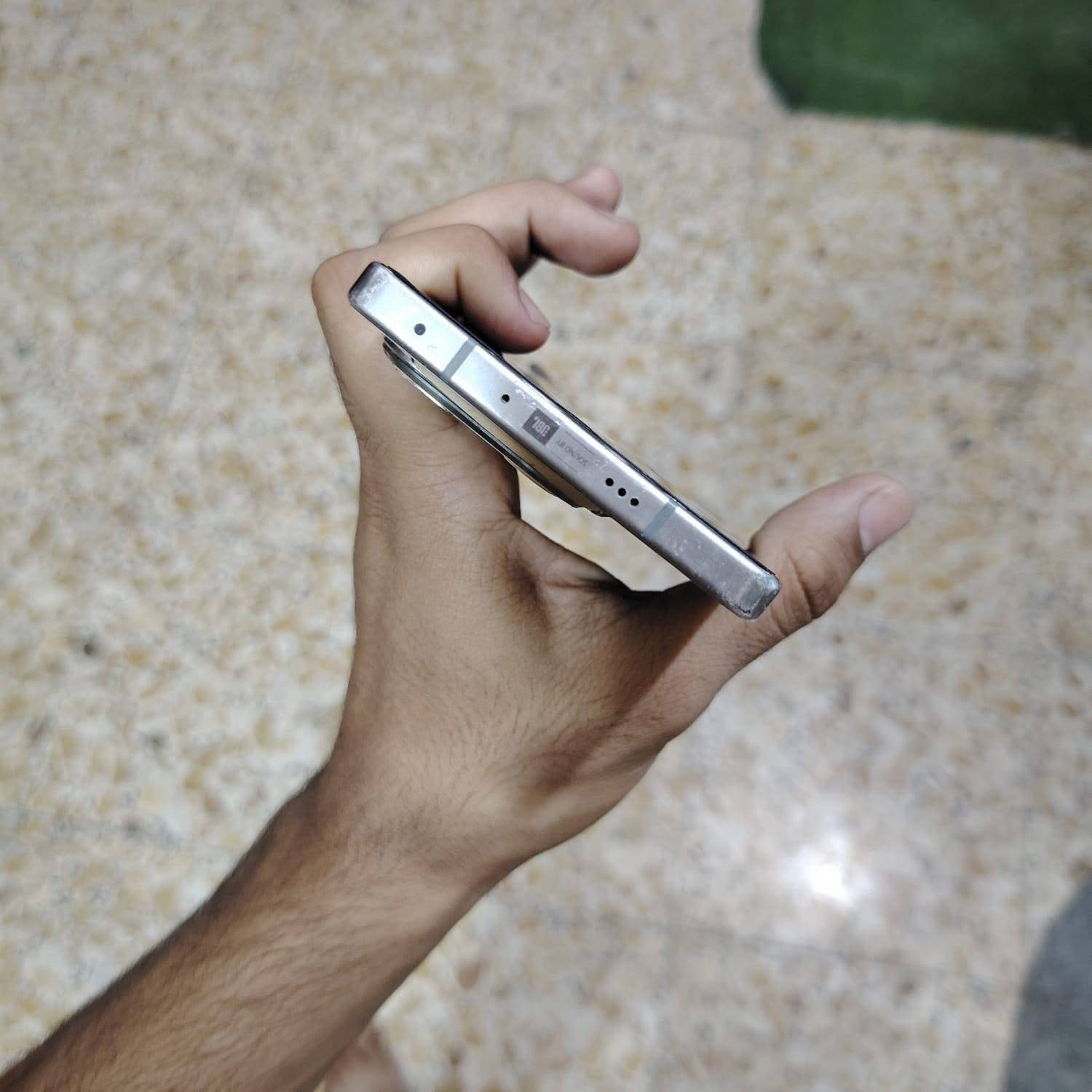 نوت 50 برو جهاز مكفول شاشة 144 ذاكرة 256 عشوائي 12 
سعر جهاز 270 ألف أو مراوس مكاني بغداد بشعب


**إذا كنت صاحب هذا الإعلان وتريد حذفه لأي سبب، رجاءا أرسل رسالة إلى الدعم الفني**