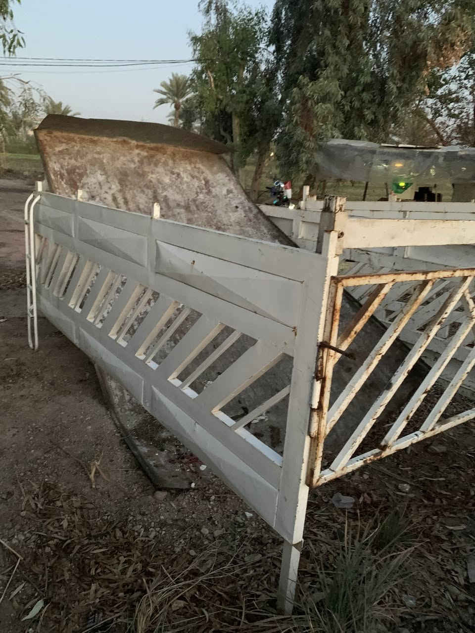 سلام عليكم
محجر كياه حمل
معه غلاف بدي 
سعر 450 
وبيه مجال
بصيط 
العنوان اطراف بغداد منطقه براهيم بن علي  ارقم ***********
