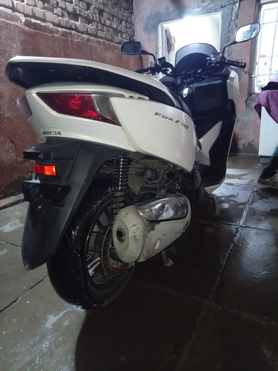 فورزا ٠١٢للبيع دراجة مدفوعة كمرك اوراقها كاملة قرصها موجودمكفولة بس نقص جاملغ سماعات مكينة ما مفتوحة السعر ١٢قفل الرقم ***********
